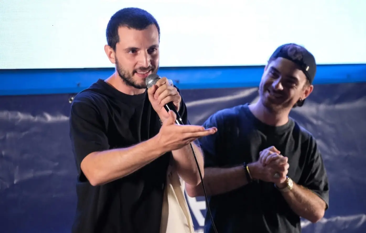Si chiudono tra applausi ed emozioni le serate catanzaresi di “Schermi”: piazze piene e grande partecipazione\n