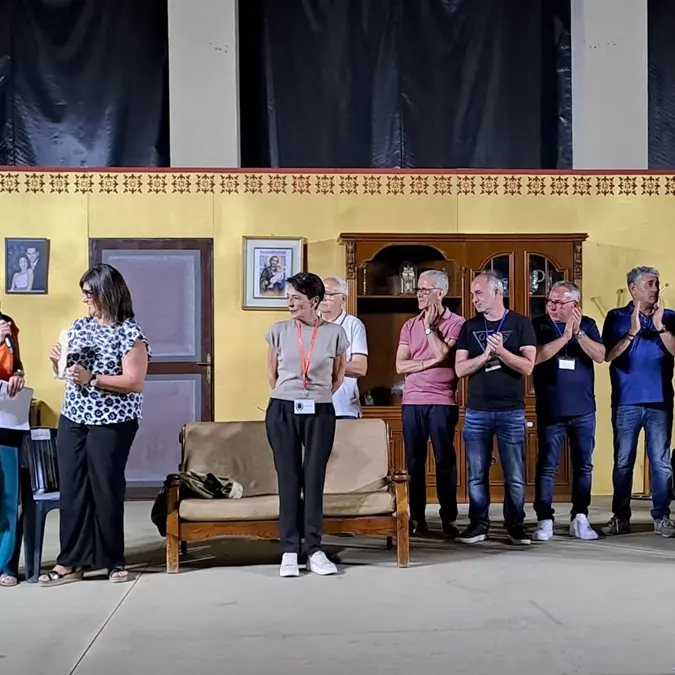 Medma Teatro 2026, aRosarno la prima serata tra commozione e risate\u00A0nel ricordo di Angelo D'Agostino\u00A0\n