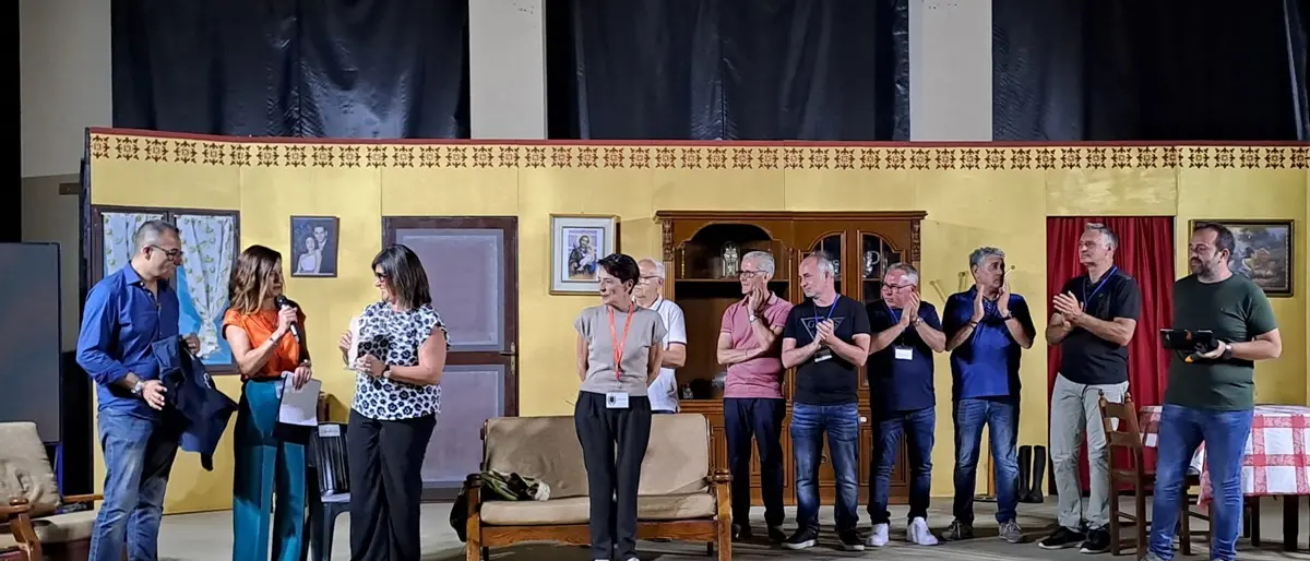 Medma Teatro 2026, aRosarno la prima serata tra commozione e risate\u00A0nel ricordo di Angelo D'Agostino\u00A0\n