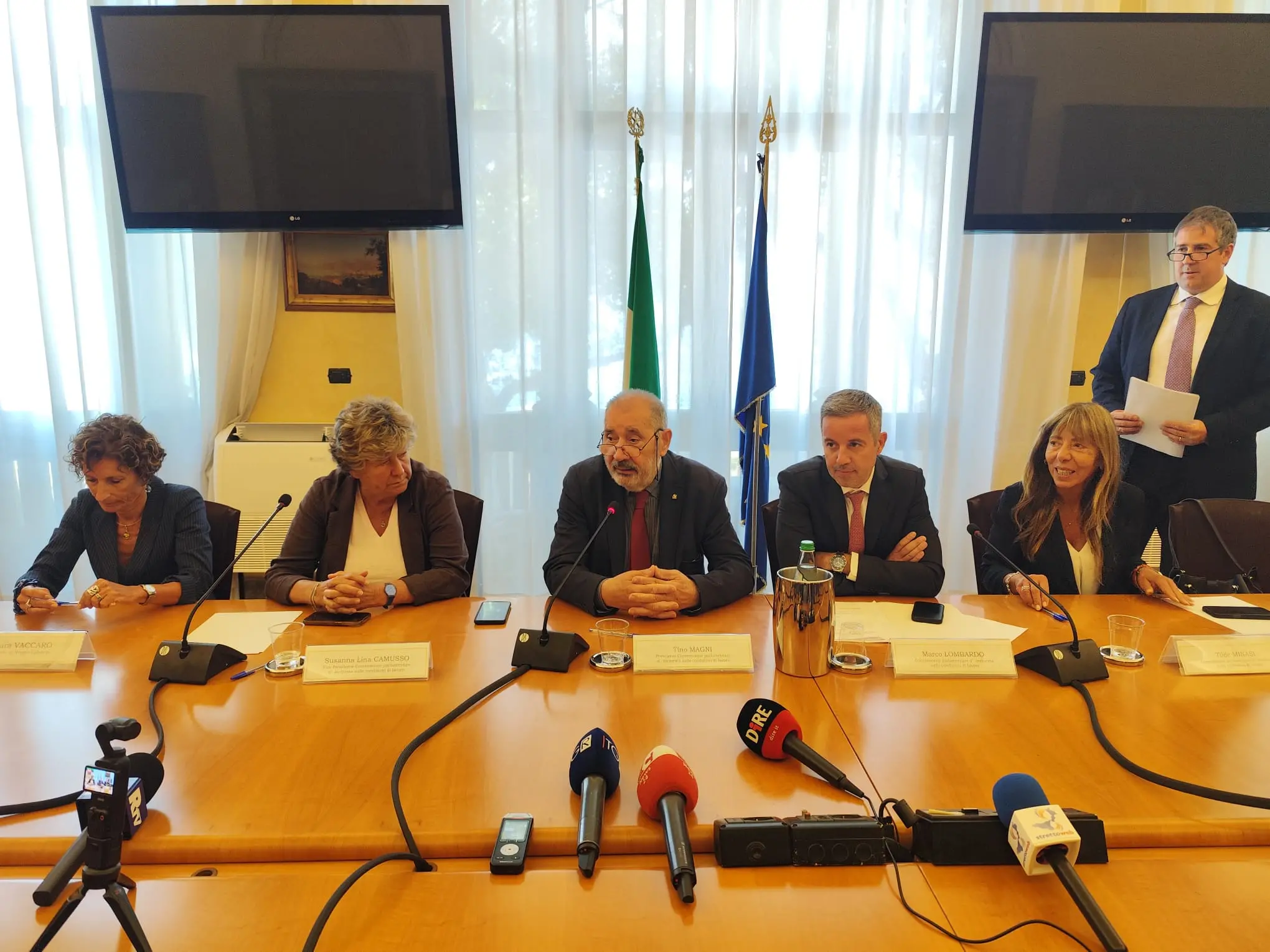 Lavoro nero e caporalato, la Commissione parlamentare d’inchiesta fa tappa a Reggio: «Fenomeno diffuso, serve responsabilità»\n