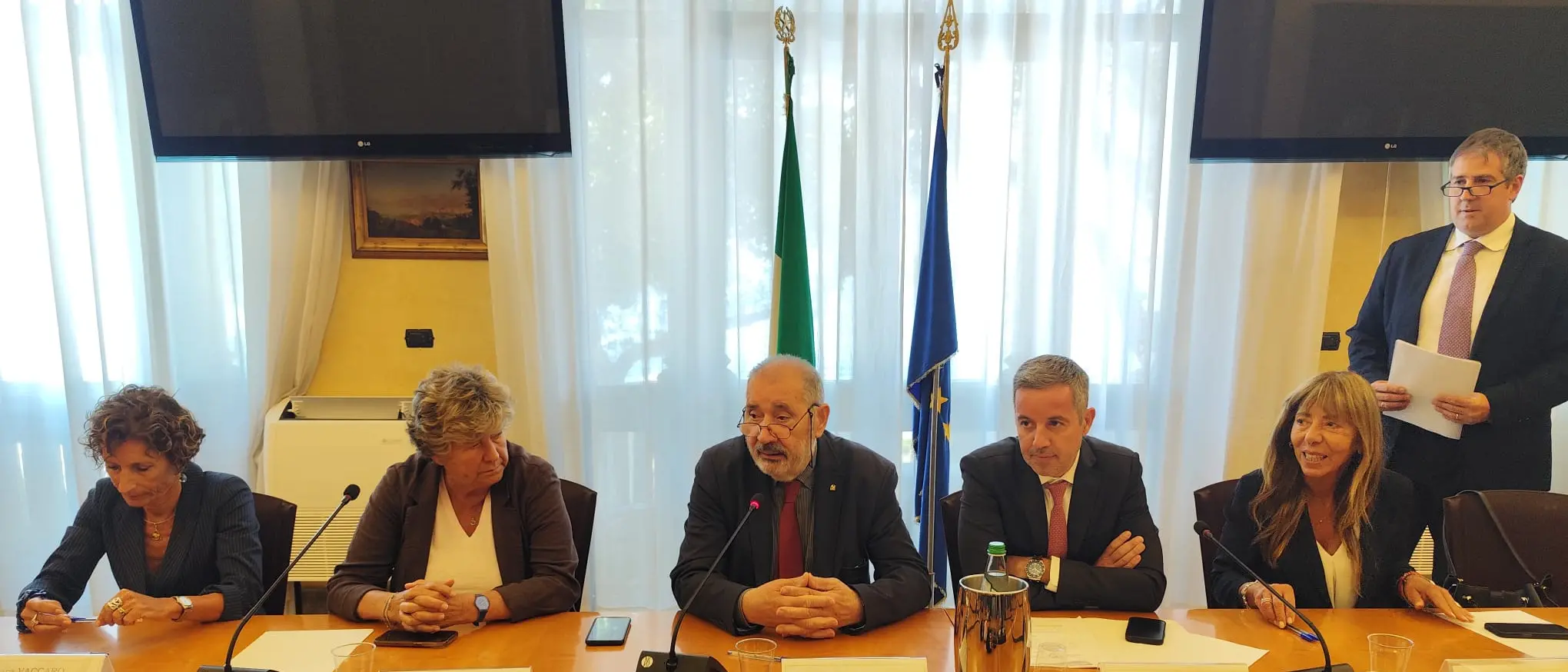 Lavoro nero e caporalato, la Commissione parlamentare d’inchiesta fa tappa a Reggio: «Fenomeno diffuso, serve responsabilità»\n