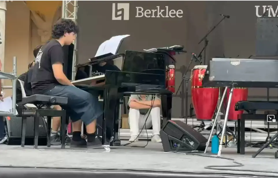 Da Cosenza a Boston, il talento di Lorenzo Labate conquista la Berklee College of Music\n
