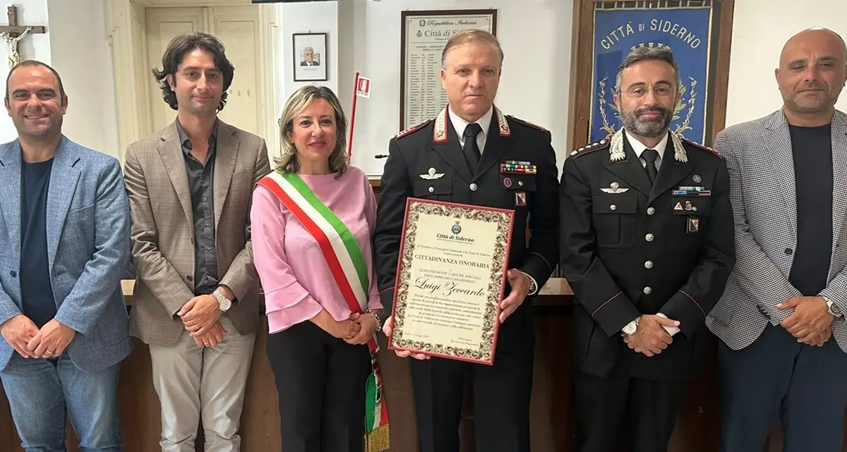 Il luogotenente c.s. dei carabinieri Luigi Zeccardo è cittadino onorario\u00A0di Siderno\n