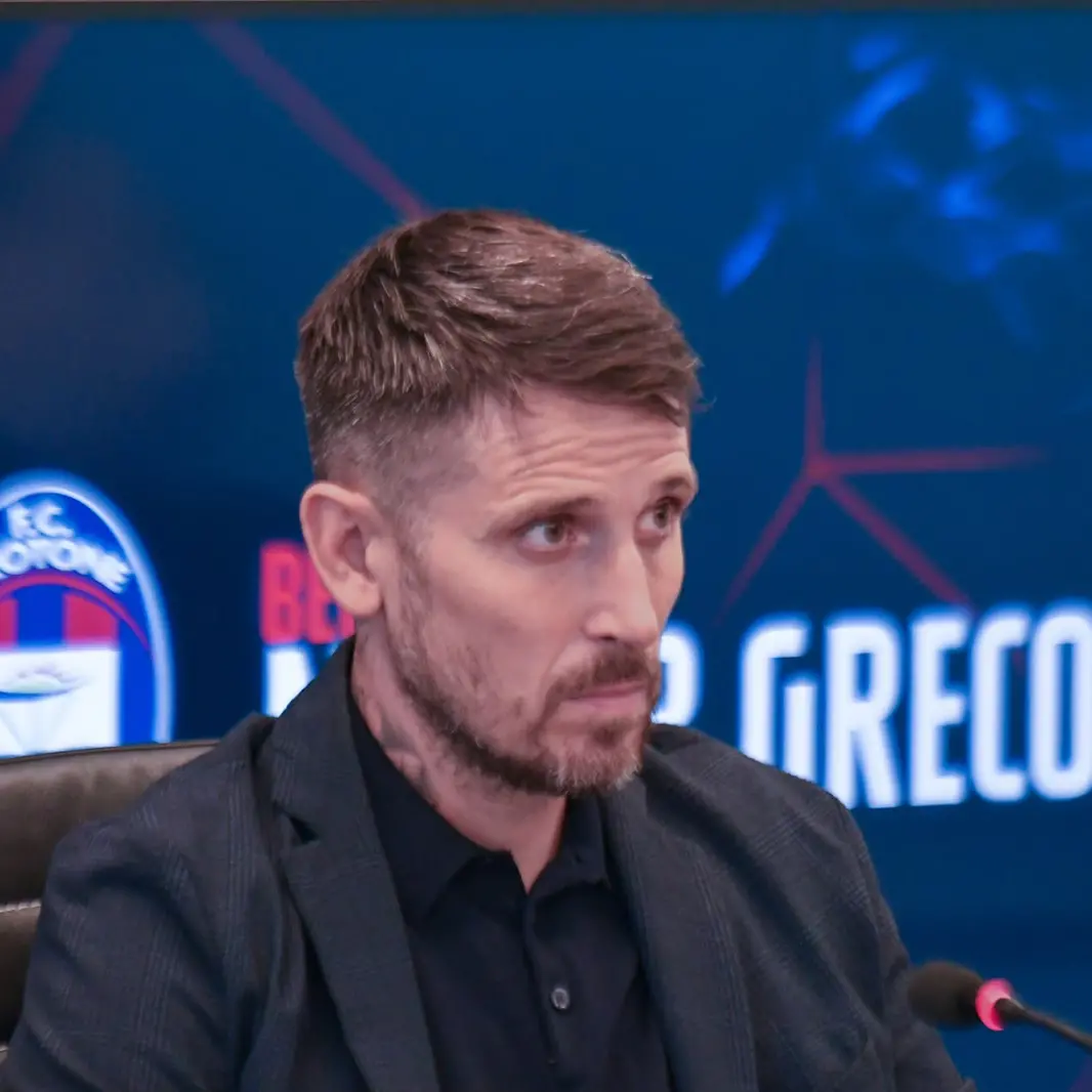 Leandro Greco si presenta al Crotone: «Mi ha convinto la trasparenza del progetto della società»\n
