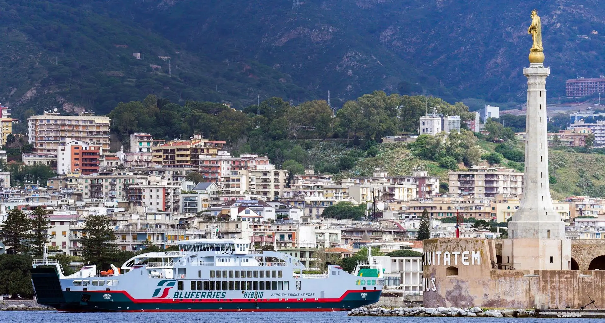 Nuovi collegamenti Bluferries tra Villa San Giovanni e Messina\n