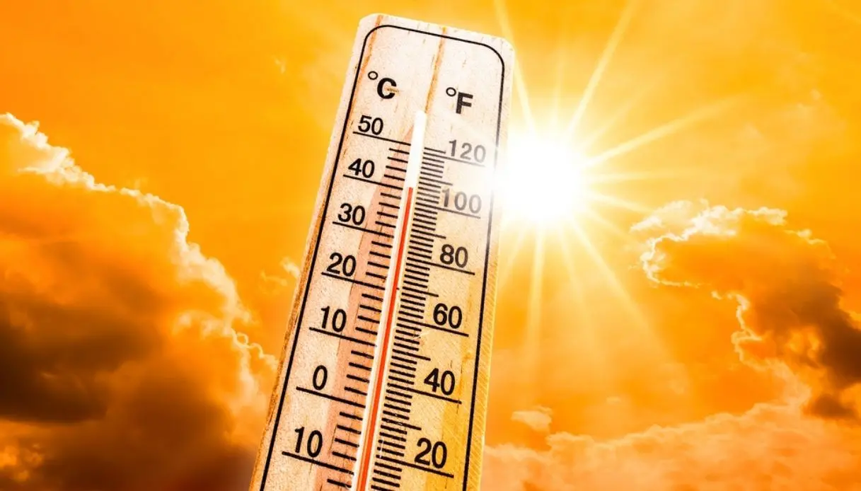 Caldo africano sulla Calabria: temperature fino a 40°C nel reggino, nel weekend attesi picchi di 45°C\u00A0in alcune aree interne\n