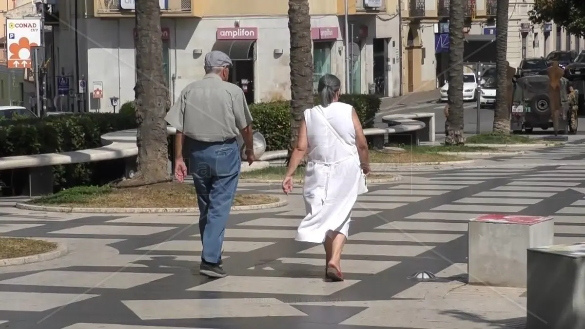 Catanzaro, riparte \"SOS Caldo\": ecco il numero verde per aiutare gli anziani soli contro l'afa estiva\n