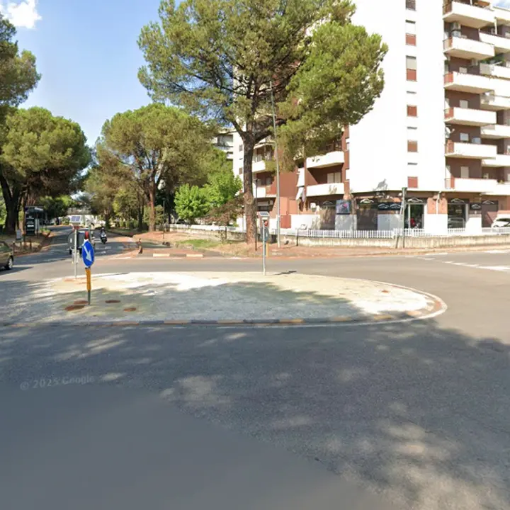 Rende, un semaforo al posto della rotonda e limite di 20 km/h per agevolare dei lavori\n