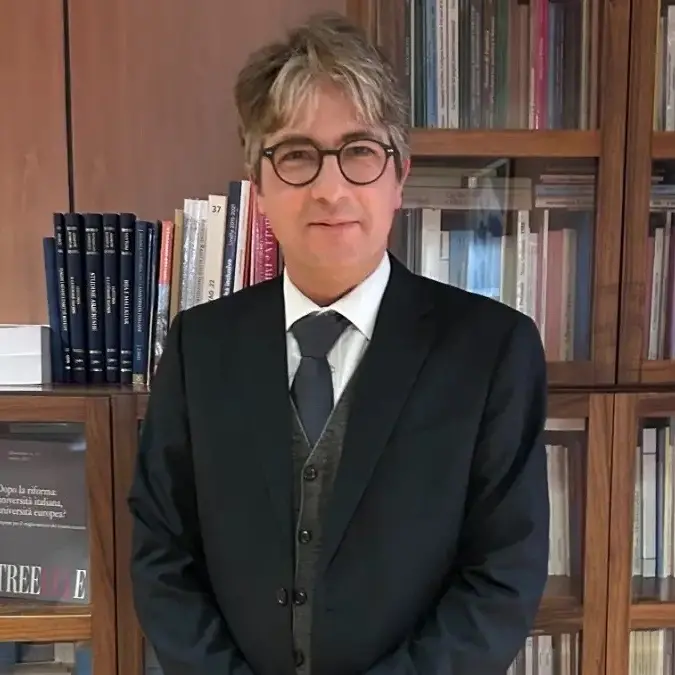 <p>Neurochirurgia, intelligenza artificiale e medicina del futuro: l'Unical riunisce i massimi esperti internazionali</p>