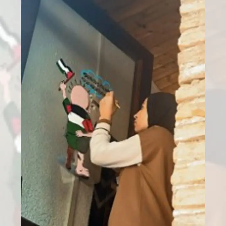 <p>A Riace un'opera dedicata ai bambini palestinesi, Lucano: «Continueremo a difendere memoria e fratellanza»</p>