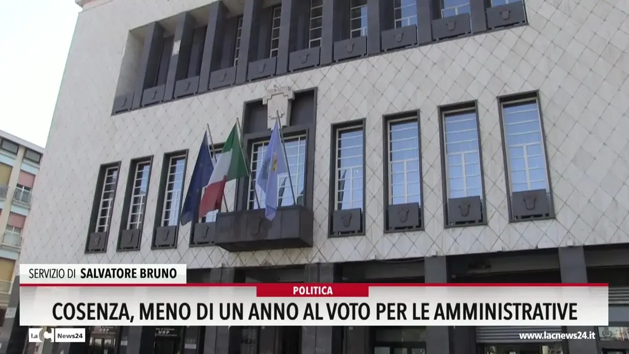Cosenza, meno di un anno al voto per le amministrative