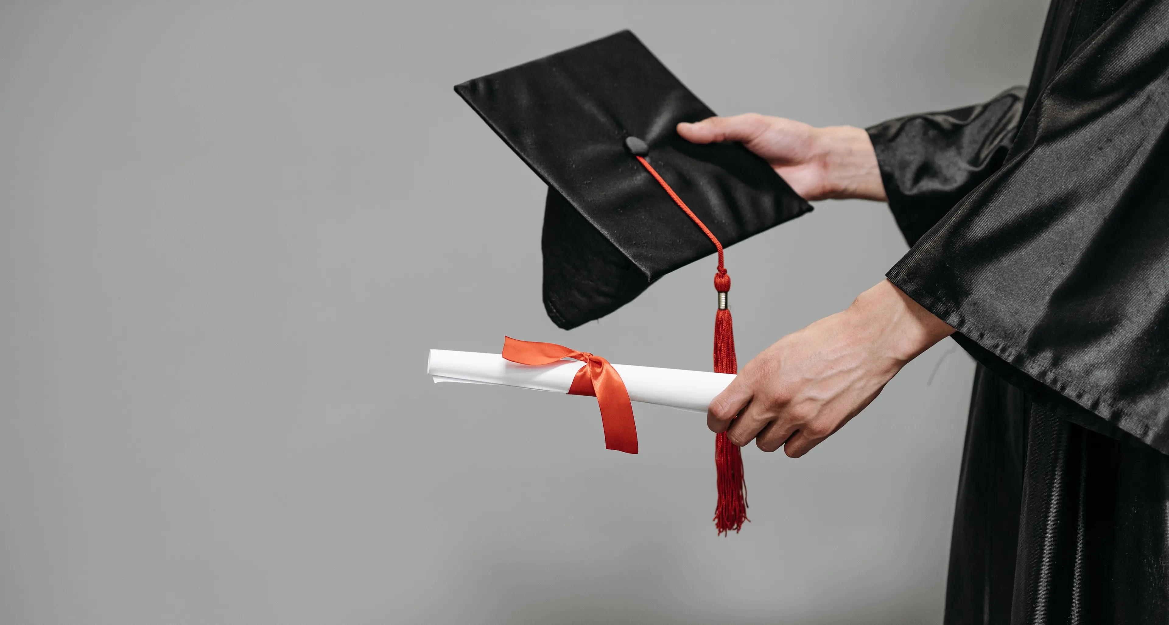 «Si laurea, gli voglio fare un regalo»: la dote del “Vangelo” chiesta per il figlio e il no dei presunti capi locali\n