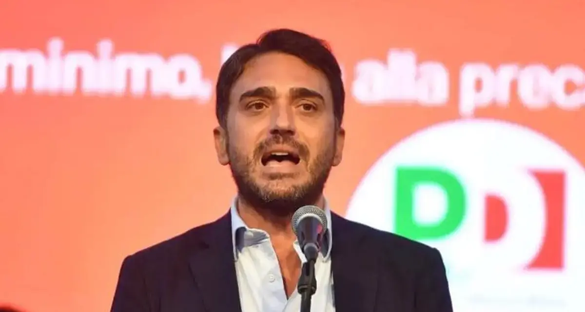 Mezzi danneggiati nel cantiere di Schiavonea, Irto: «Colpire un’impresa significa colpire la comunità»\n