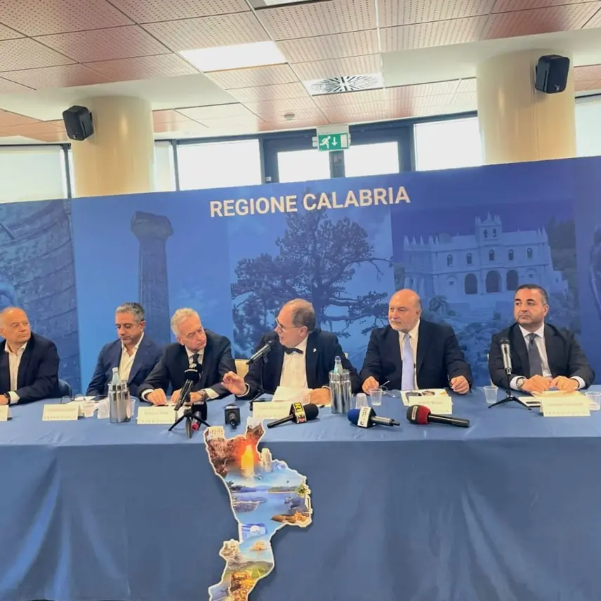 Vinitaly, Cannizzaro: «Reggio si candida a ospitare la seconda edizione. Sarà un successo»\n