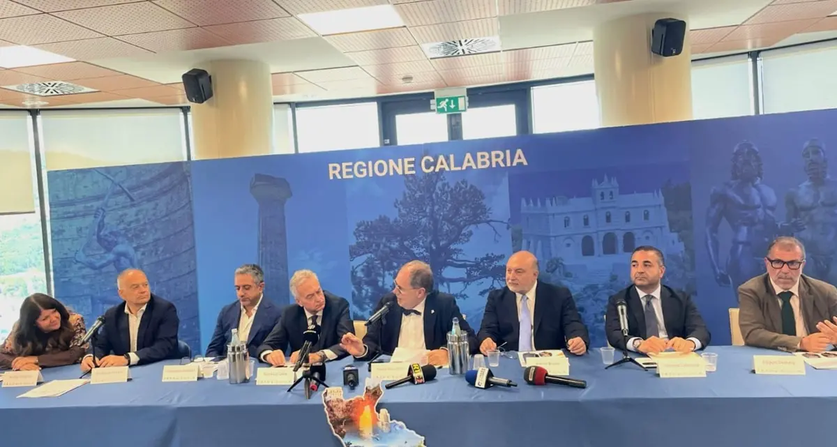 Vinitaly, Cannizzaro: «Reggio si candida a ospitare la seconda edizione. Sarà un successo»\n