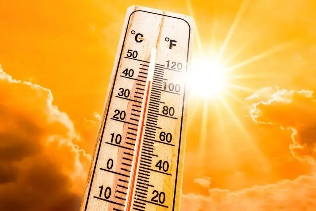 Il clima africano avvolge la Calabria, temperature roventi con picchi fino a 42 gradi: ecco le città più calde\n
