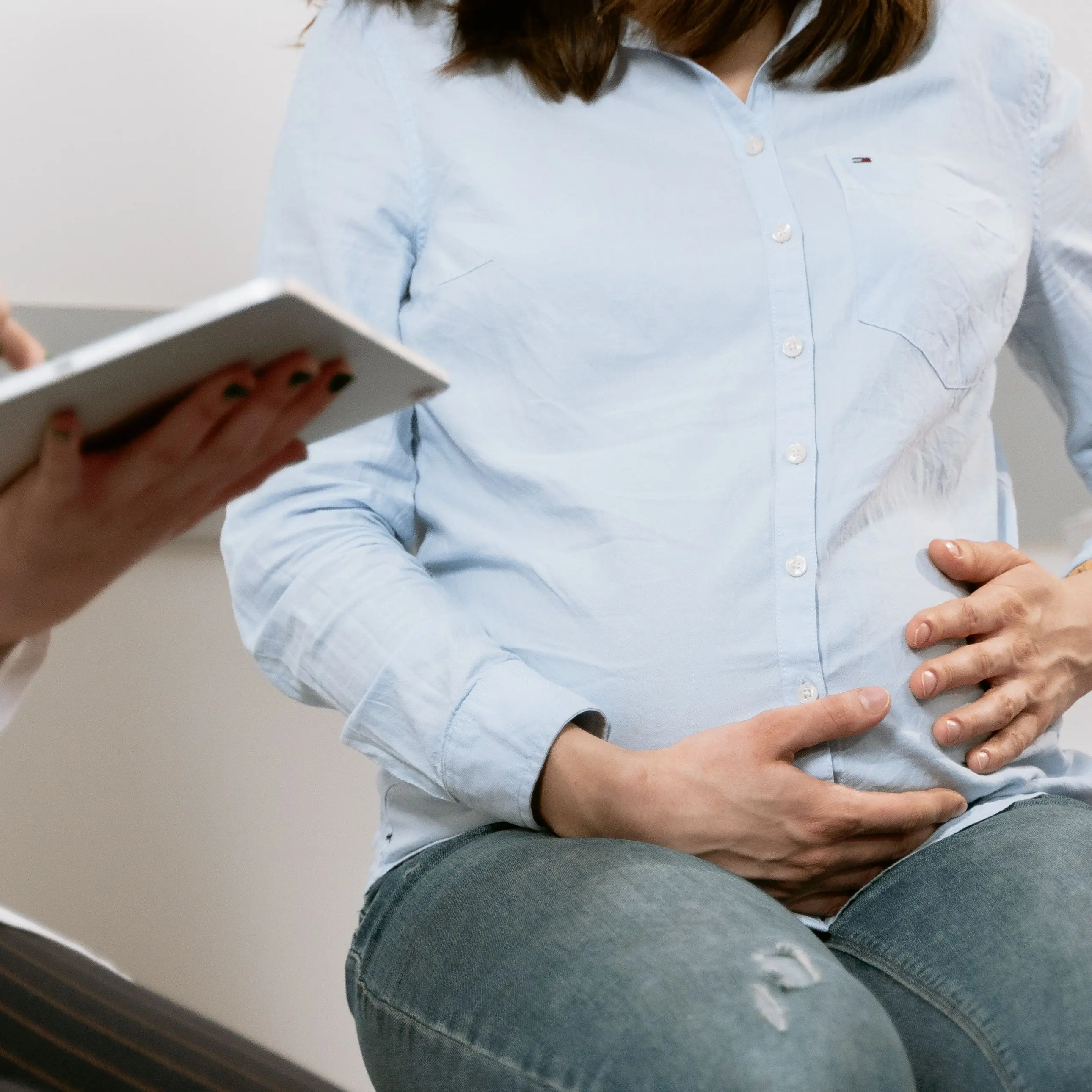 Al consultorio familiare di Cariati manca l’ostetrica, il Nursind: «A rischio l’assistenza per donne e neonati»\n