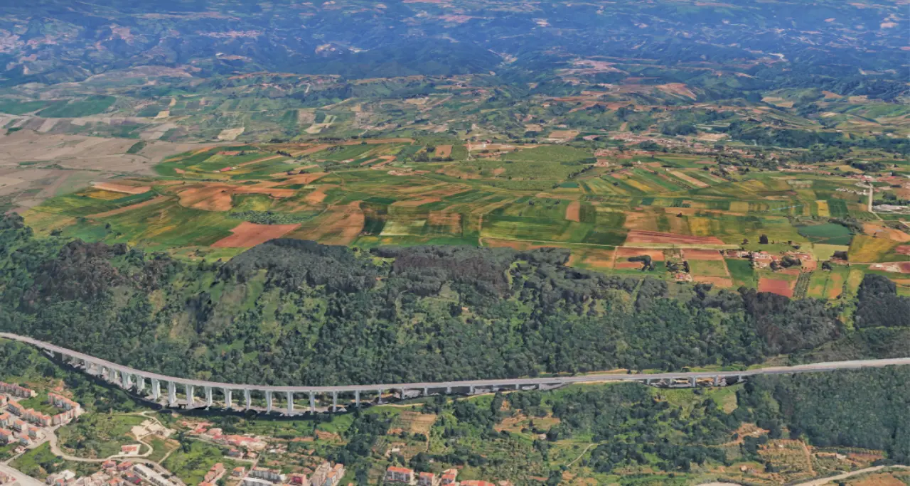 Fotovoltaico sugli Scrisi,\u00A0anche Archeoclub Calabria dice No: «Non solo il grano Rosìa da tutelare, qui reperti dal Paleolitico»\n