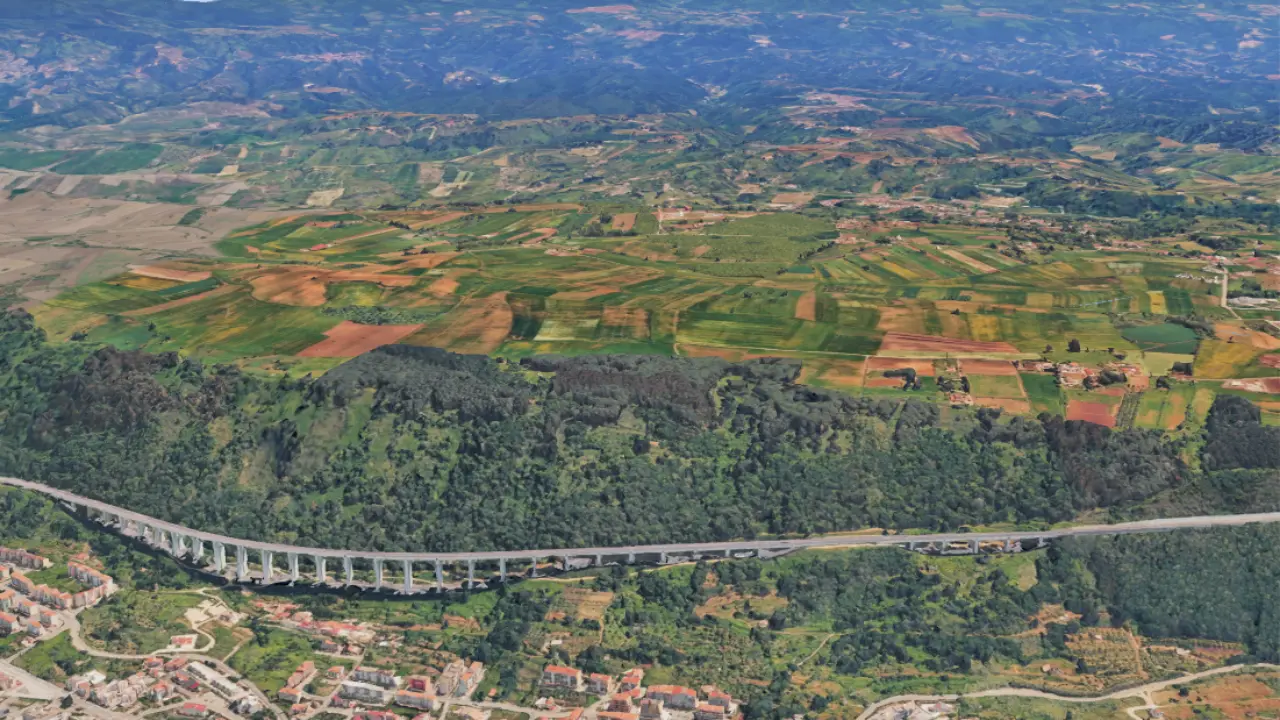 Fotovoltaico sugli Scrisi,\u00A0anche Archeoclub Calabria dice No: «Non solo il grano Rosìa da tutelare, qui reperti dal Paleolitico»\n
