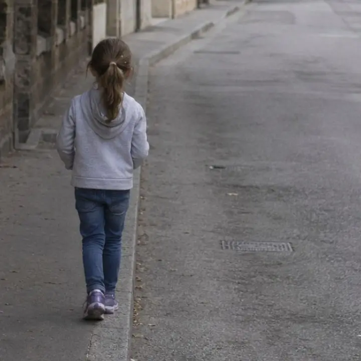 Bambina di 4 anni muore per sospetta difterite, non era vaccinata: la Procura apre un’inchiesta\n