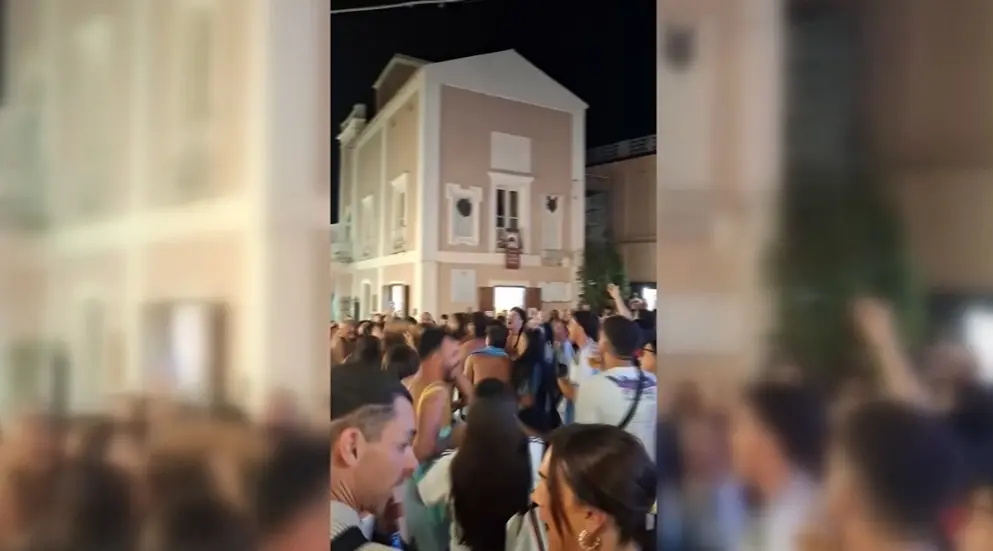 Mondiali, l’Argentina vola in finale: esplode la festa nelle piazze calabresi -Video