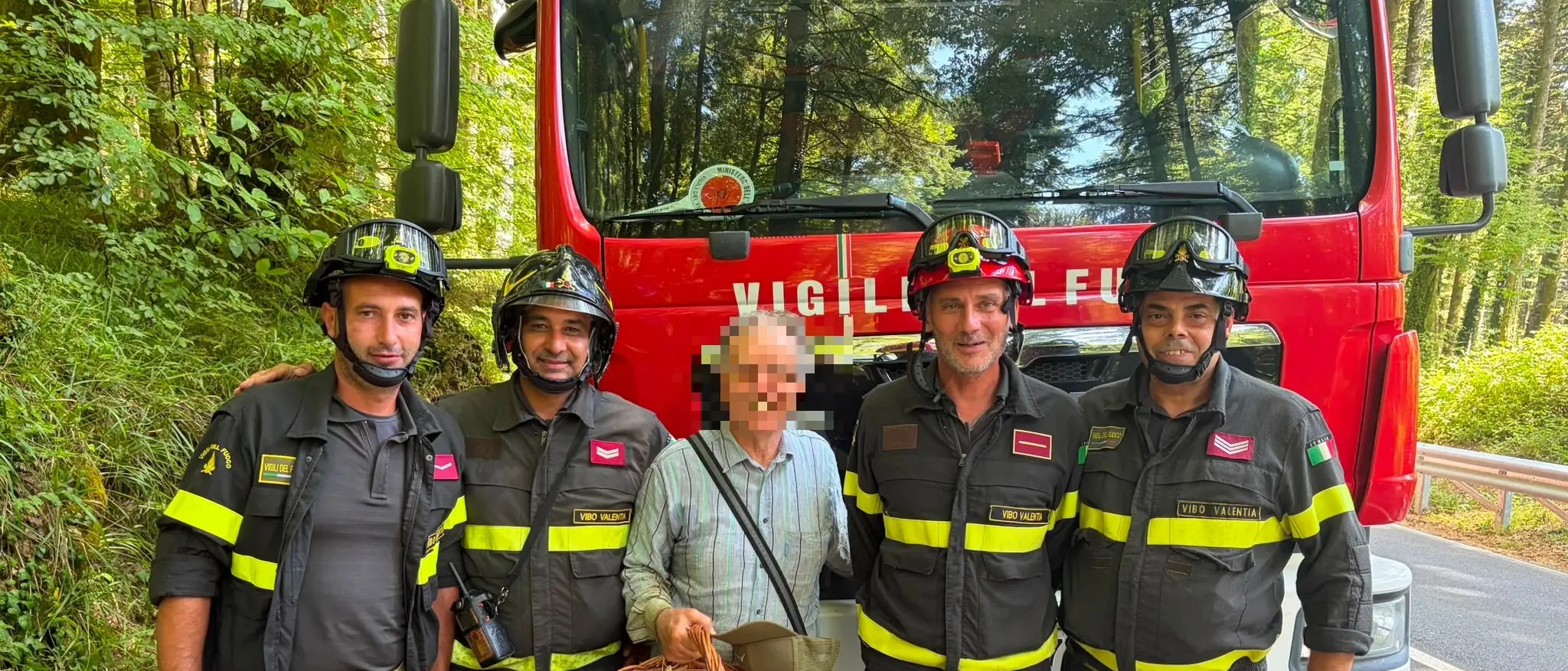 Si perde nei boschi di Serra San Bruno mentre cerca funghi, 71enne ritrovato dai vigili del fuoco\n