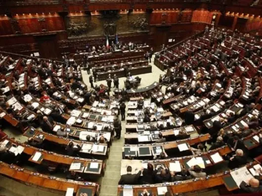 La Camera approva la riforma della legge elettorale, ora il testo passa al Senato