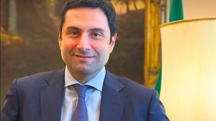 <p>Andrea Gentile</p>\\n