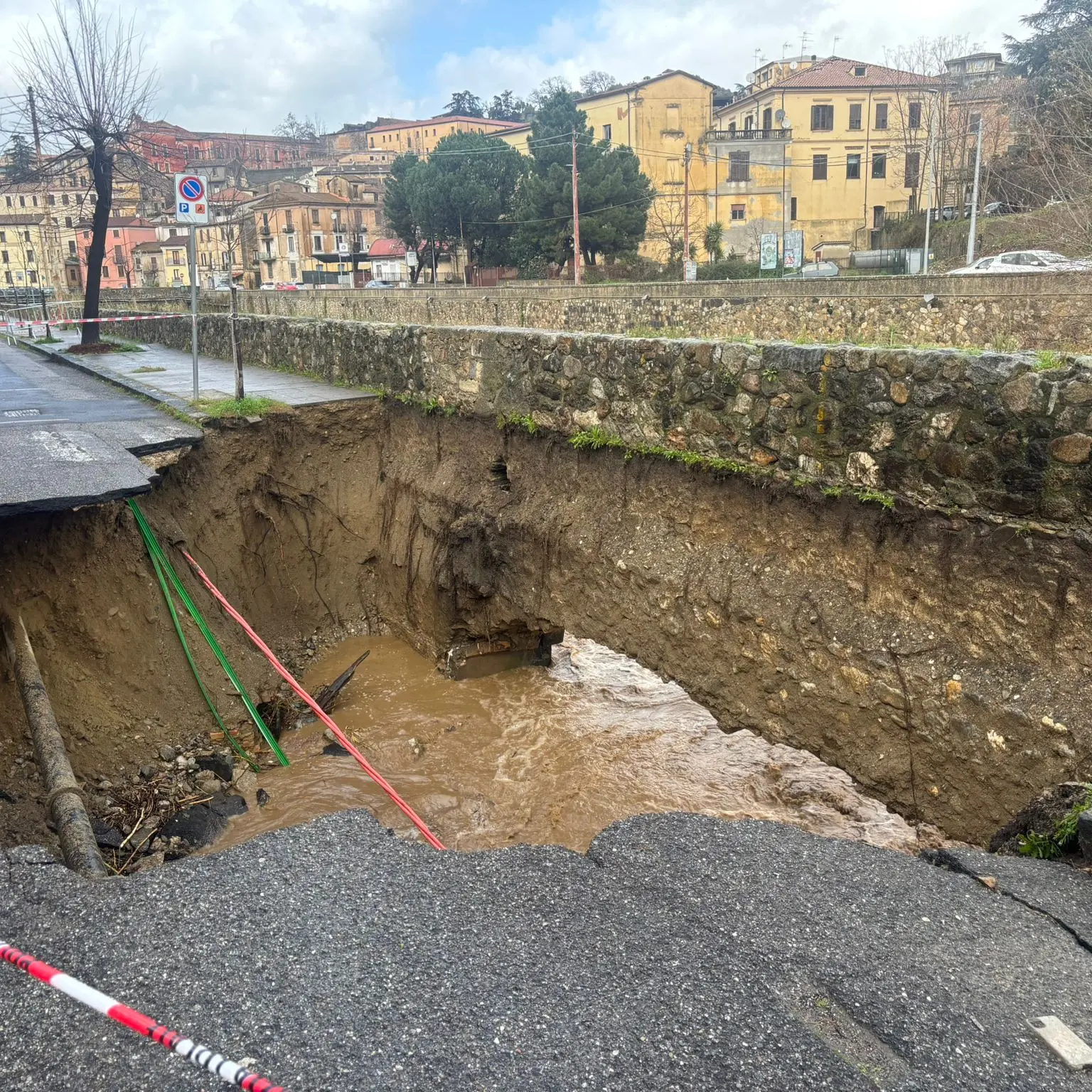 Cosenza, ok al progetto per via Dante Alighieri dopo i danni dell’alluvione del febbraio scorso\n