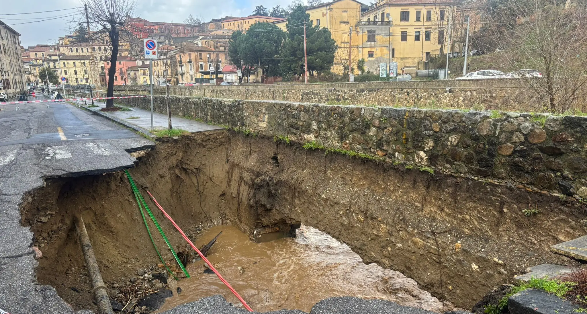 Cosenza, ok al progetto per via Dante Alighieri dopo i danni dell’alluvione del febbraio scorso\n