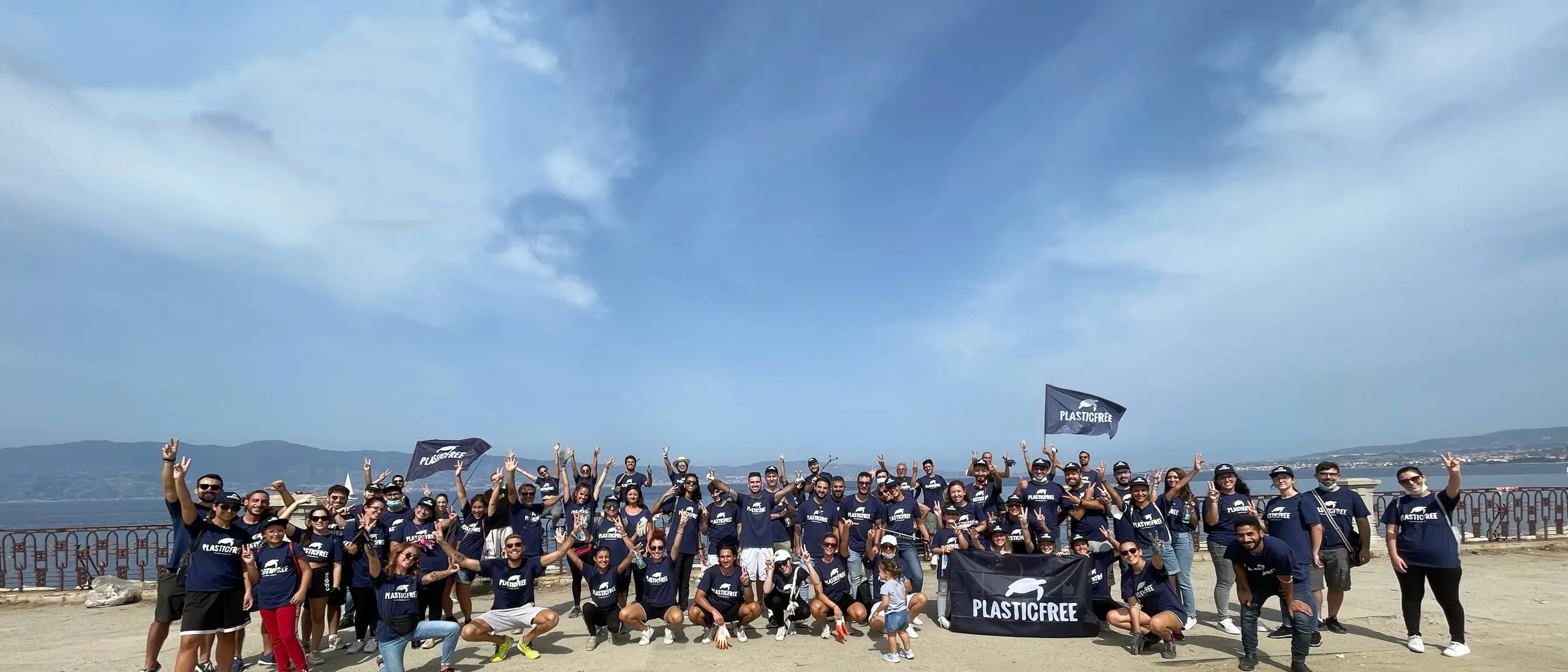 Plastic Free torna a Bova Marina: appuntamento a Rocca del Capo per una nuova giornata di pulizia della spiaggia\n