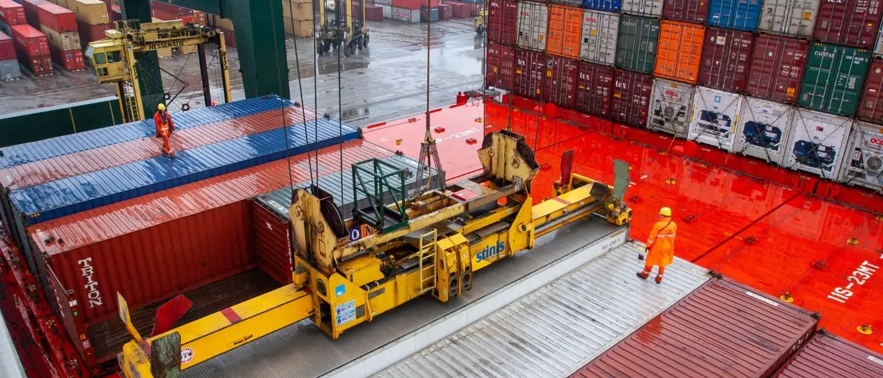 Export italiano, in crescita gli scambi commerciali con l’estero (+3,3%) ma aumenta il divario Nord-Sud\n
