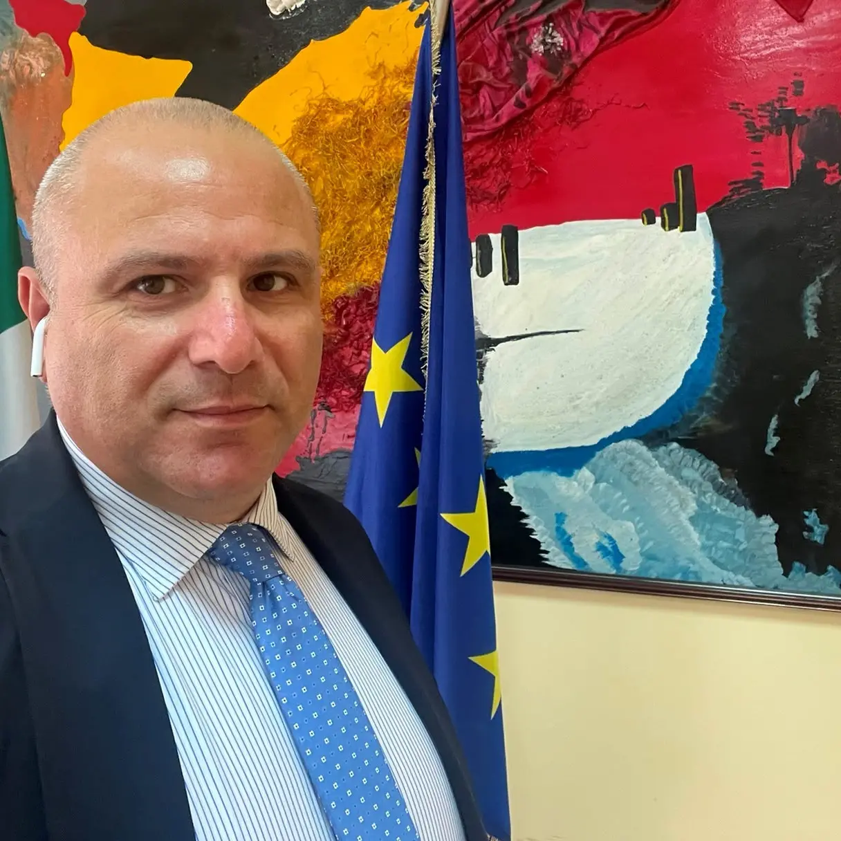 Praia, il caldo mette sotto pressione la rete elettrica: il Comune invita a limitare i consumi nelle ore più calde\n