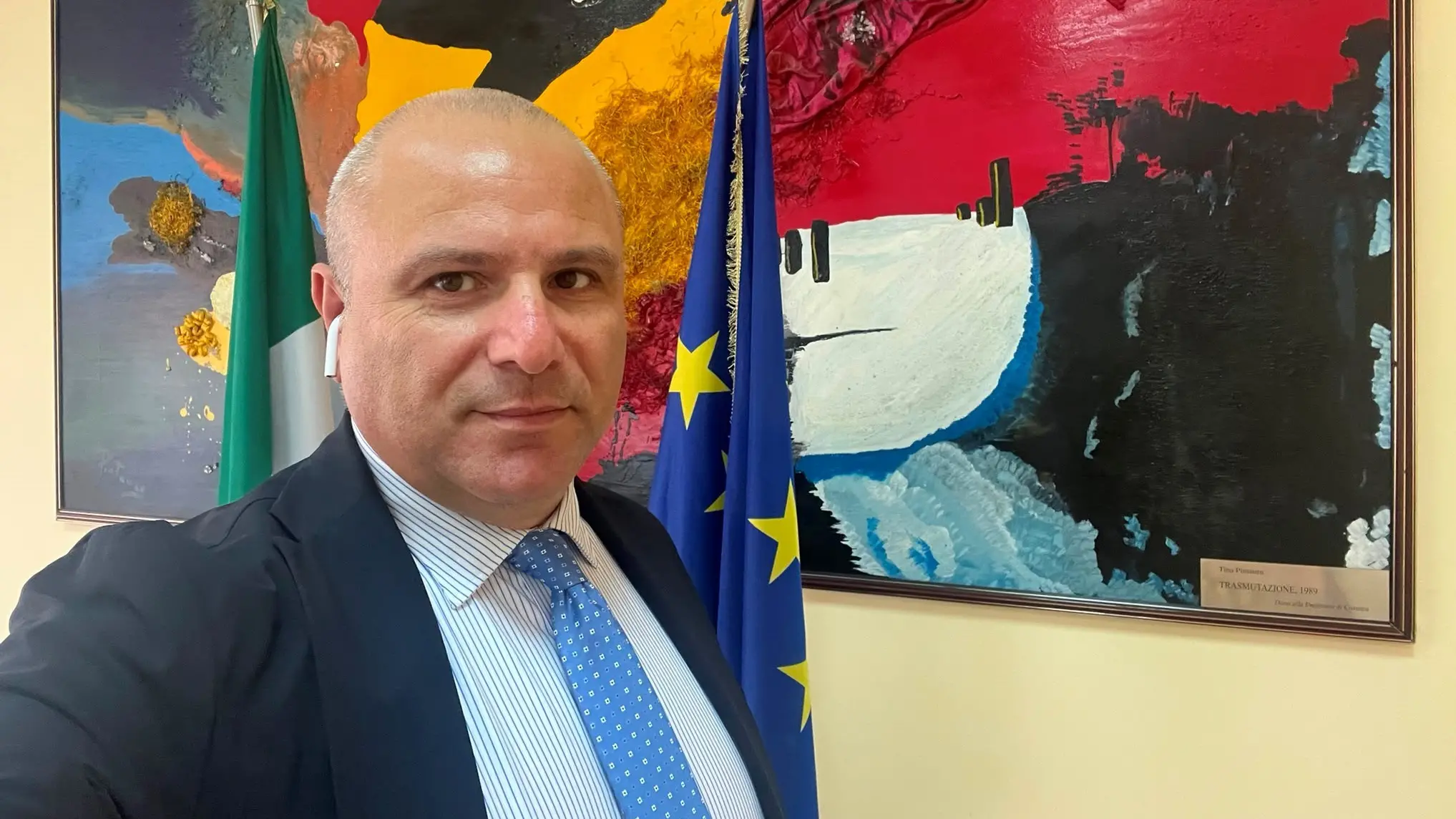 <p>Il sindaco Antonino De Lorenzo</p>\\n