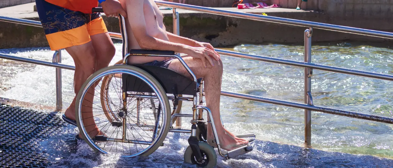 Vibo, voucher fino a 3mila euro per l’estate di minori e adulti\u00A0con disabilità: pubblicati dal Comune gli avvisi per famiglie e operatori\n