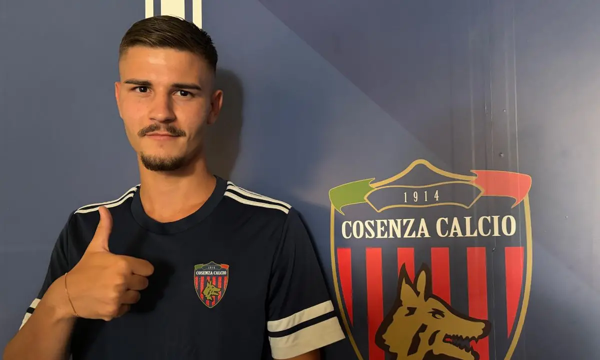 Cosenza, ufficiale Enrico Giannini: contratto biennale per il nuovo esterno sinistro rossoblù\n