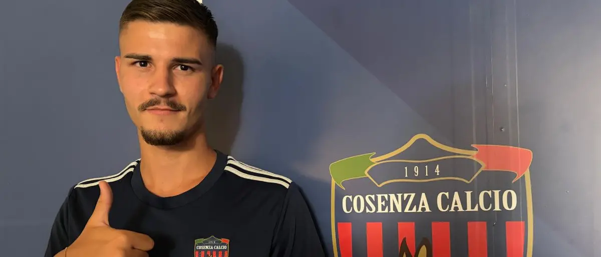 Cosenza, ufficiale Enrico Giannini: contratto biennale per il nuovo esterno sinistro rossoblù\n