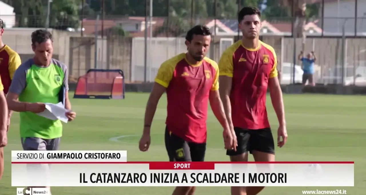 Il Catanzaro inizia a scaldare i motori