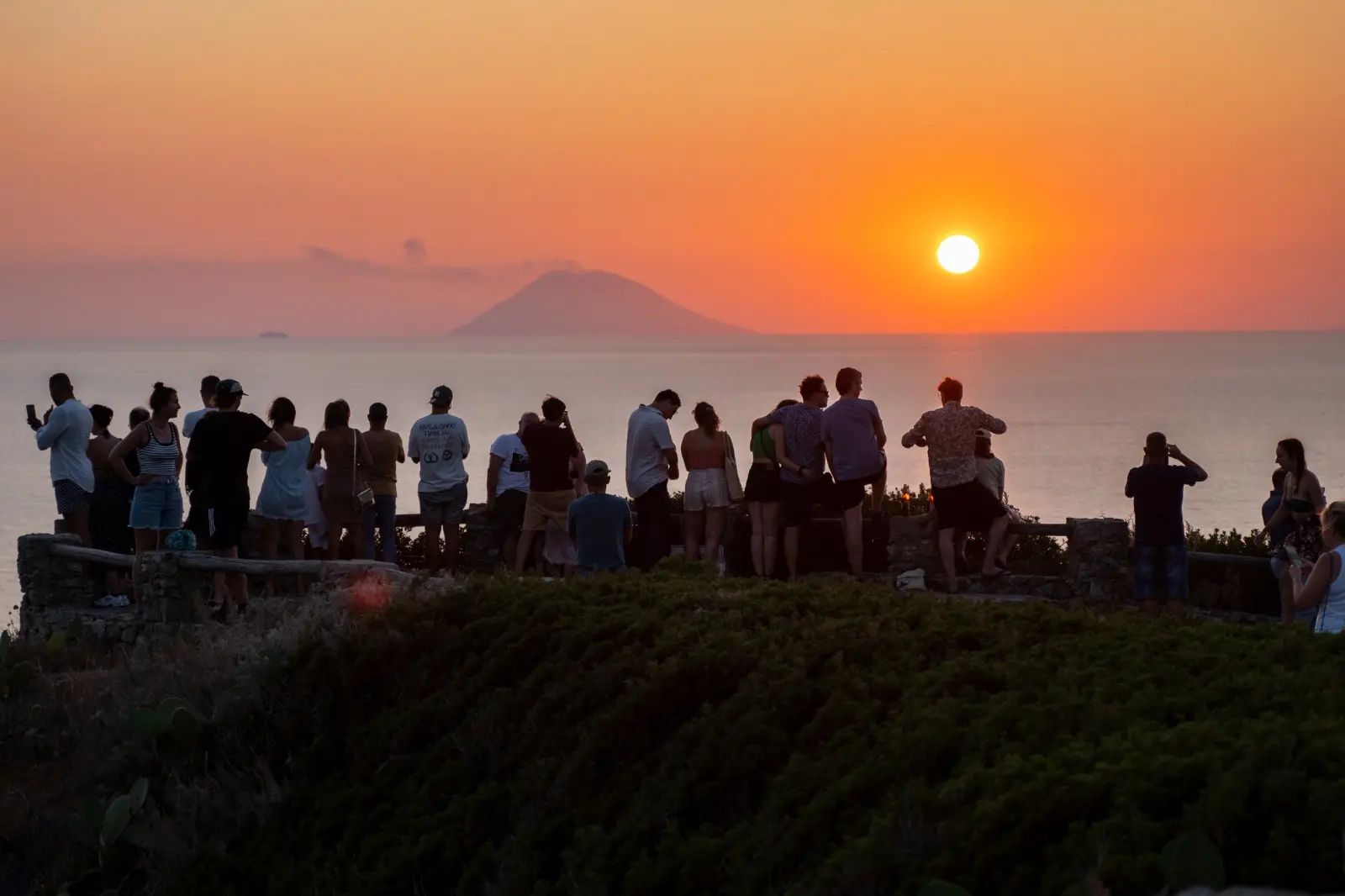 A Capo Vaticano nasce “Il Canto delle Sirene”:\u00A0letteratura, teatro e jazz nel Giardino degli Dei\n