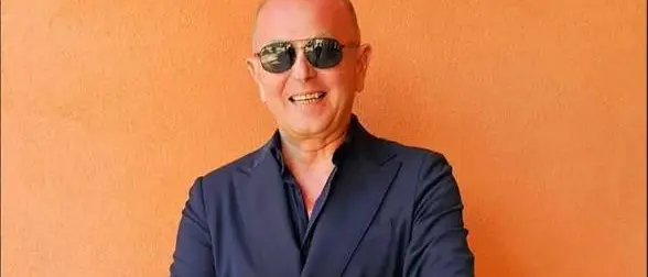 Non è solo «colpa degli ormoni»: il dottor Tromba smonta i luoghi comuni e racconta il loro vero ruolo nella salute femminile\n