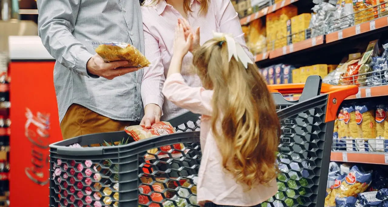 Pil e consumi: la Lombardia corre, il Mezzogiorno arranca. Pesano calo demografico e redditi bassi\n