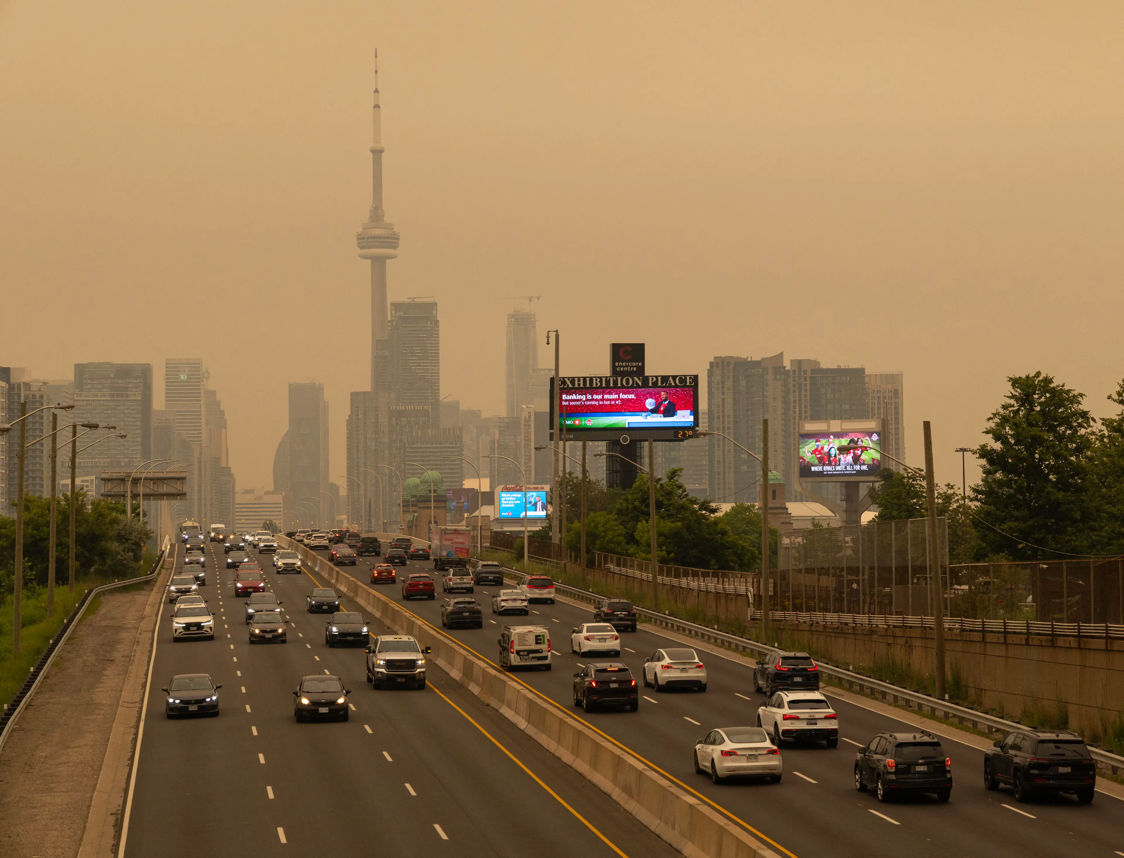 Il Canada brucia, la Calabria osserva preoccupata: gli incendi record sono l'allarme di un clima ormai fuori controllo\n