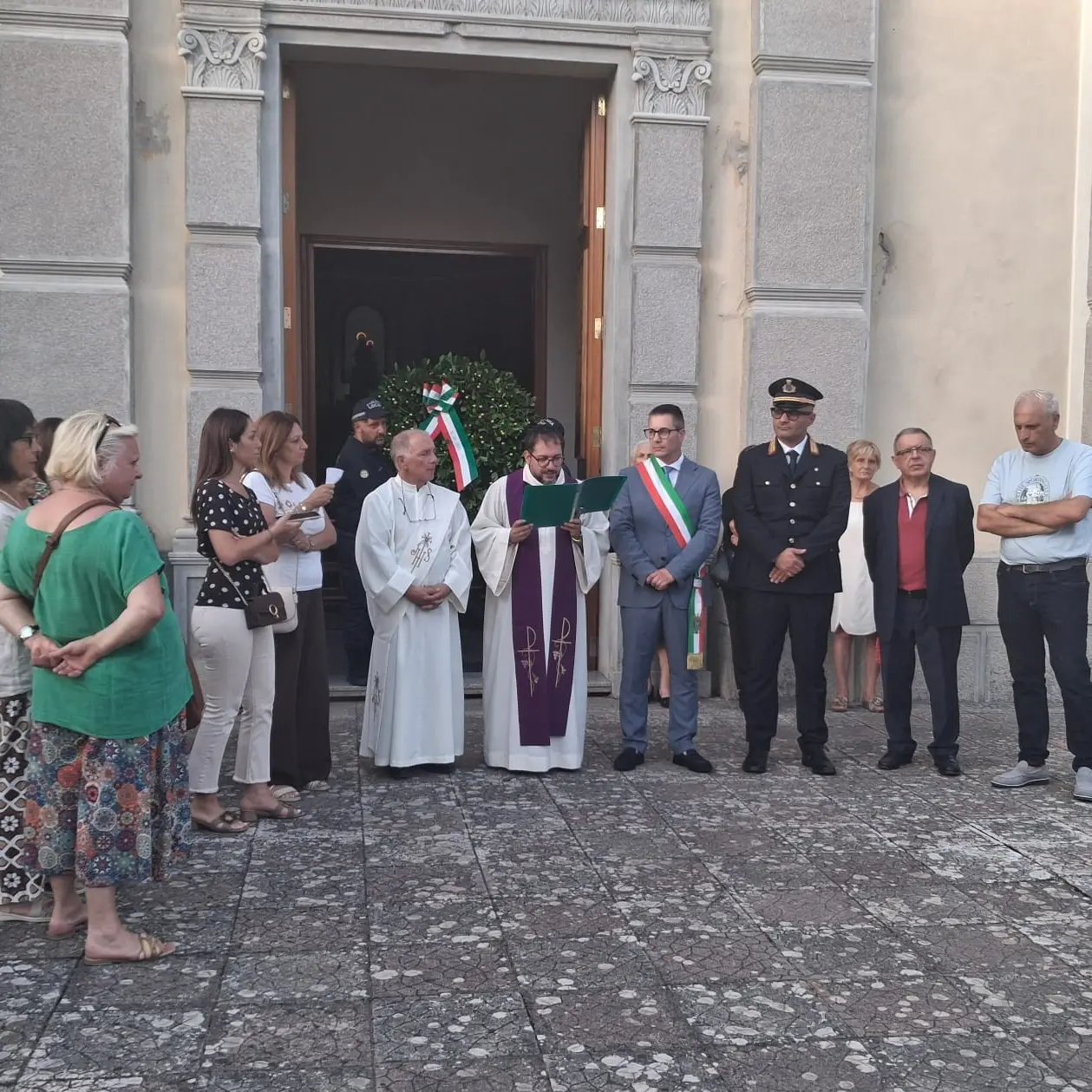 Mileto, commozione per l'83esimo anniversario della strage di Carasace quando gli aerei anglo-americani\u00A0falciarono 39 civili in fuga\n