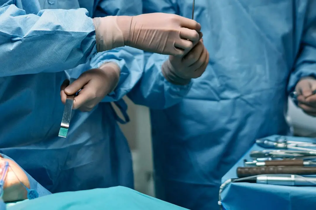 La Calabria cerca medici, Azienda Zero a caccia di\u00A098\u00A0profili: al via i concorsi per il reclutamento\n