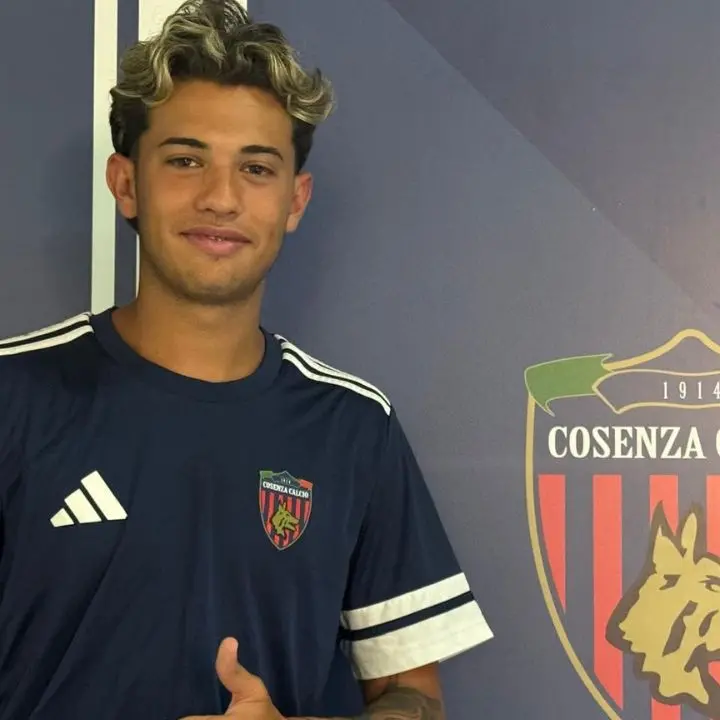 Ragone promosso in prima squadra: il Cosenza punta sul talento cresciuto nella Primavera\n