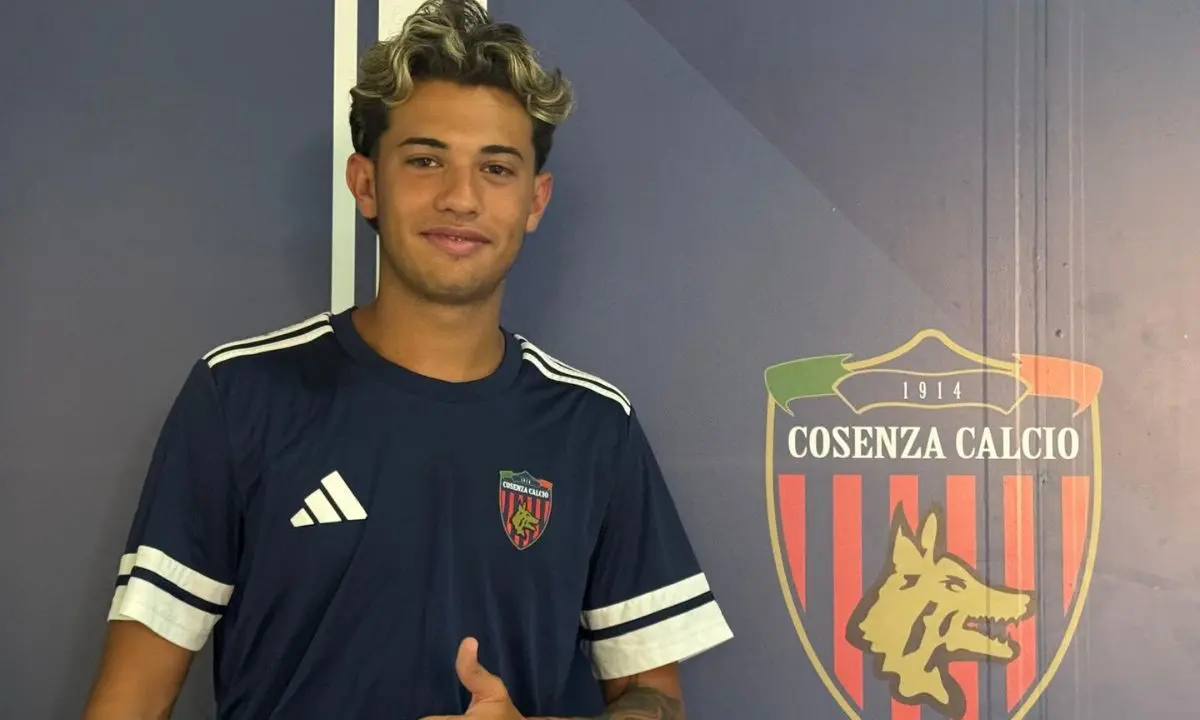 Ragone promosso in prima squadra: il Cosenza punta sul talento cresciuto nella Primavera\n