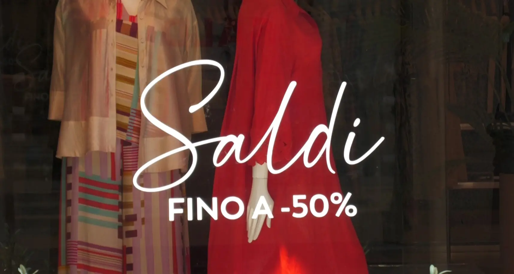 <p>Reggio riscopre il piacere dello <span style=\"color:hsl(0, 75%, 60%);\">shopping</span>: Corso Garibaldi conquistato dai saldi grazie (anche) ai turisti</p>