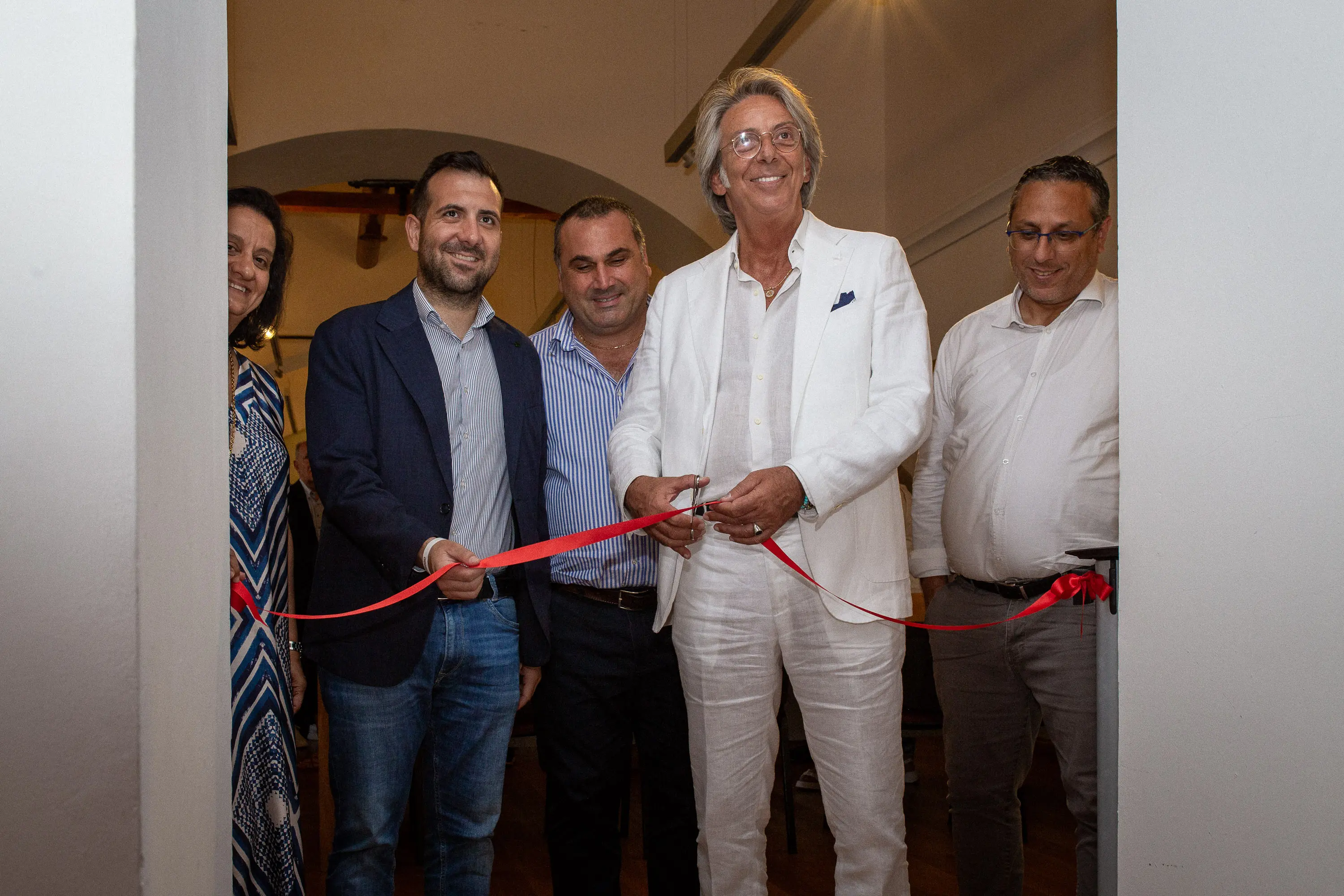 “Geografie possibili”, il silenzio musicale dei paesaggi calabresi: inaugurata al Complesso San Giovanni la mostra di Virgilio Piccari\n