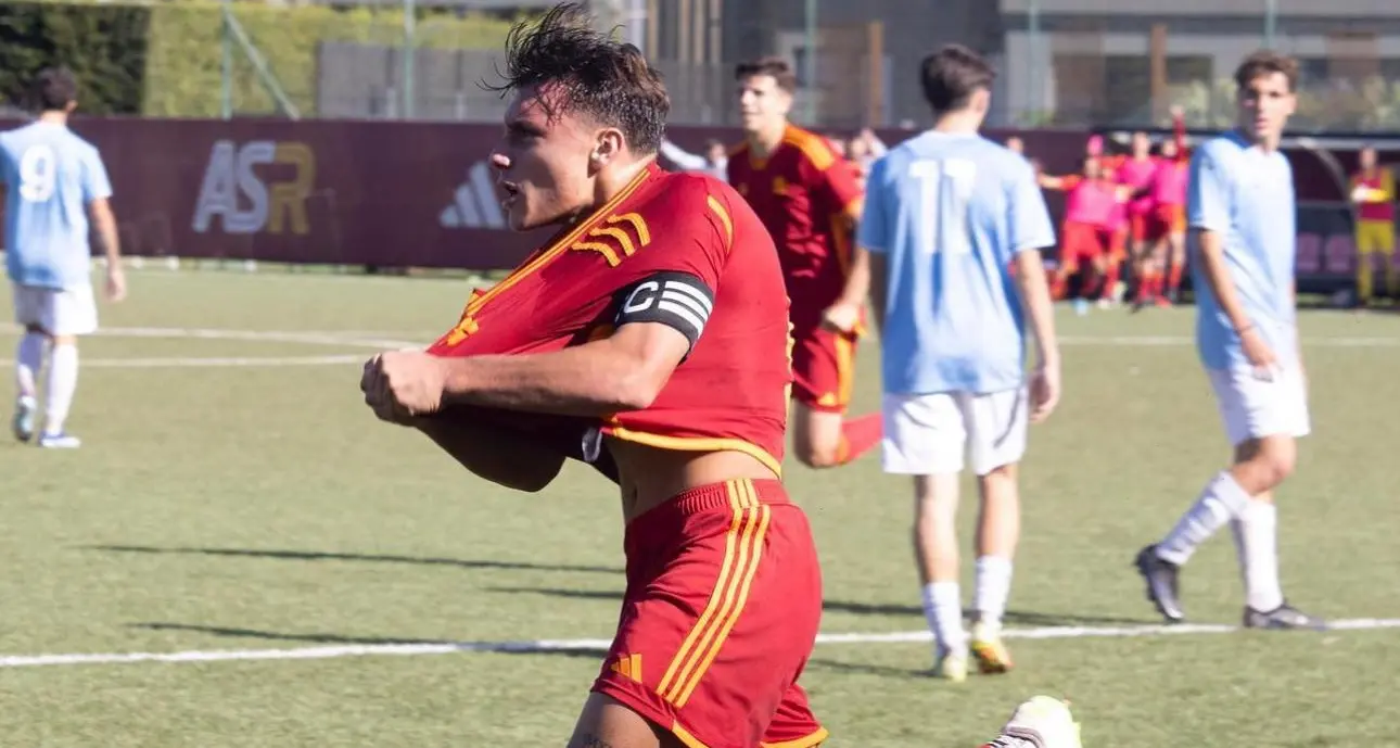 <p>Cosenza, in arrivo Almaviva: è il ragazzo a cui Totti consegnò la fascia</p>