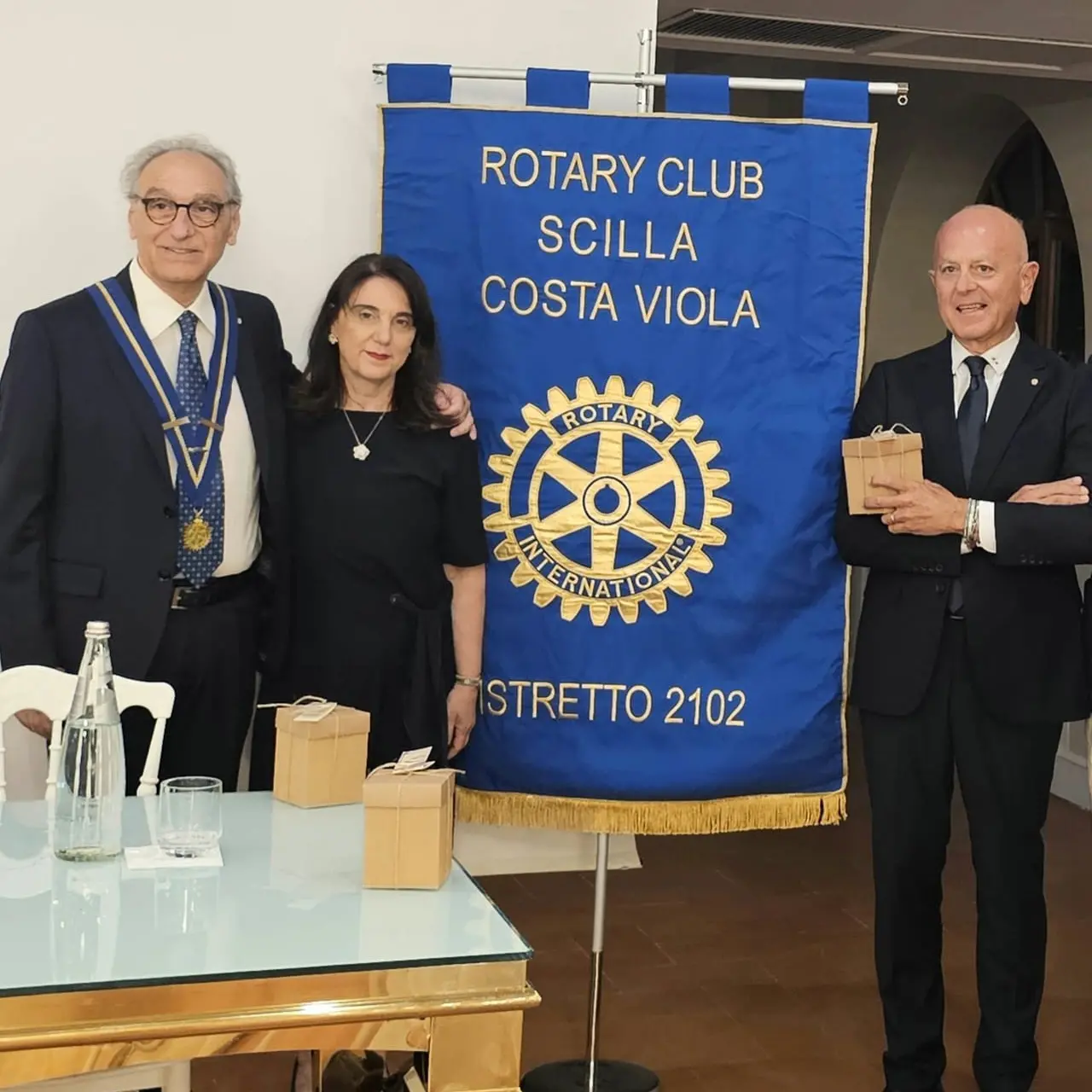 Rotary Scilla Costa Viola, il testimone passa a Serafina Teramo: continuità e nuovi progetti per il territorio\n